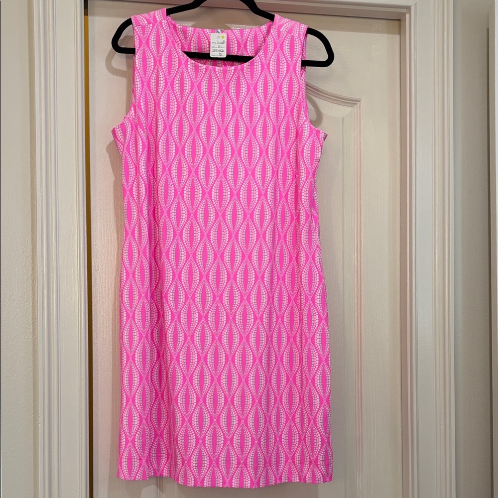 Lulu-B Pink Sleeveless Geometric Shift Dress